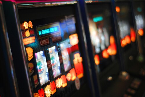 Examining Pick-and- Win Features in Slots Games